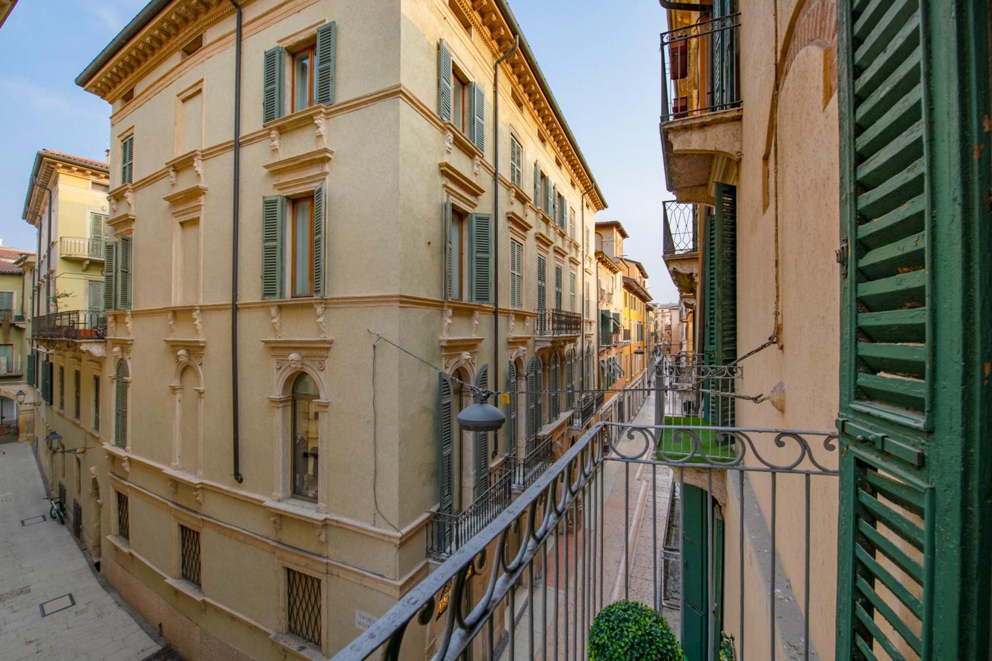 Arena Suite Mazzini Verona Esterno foto