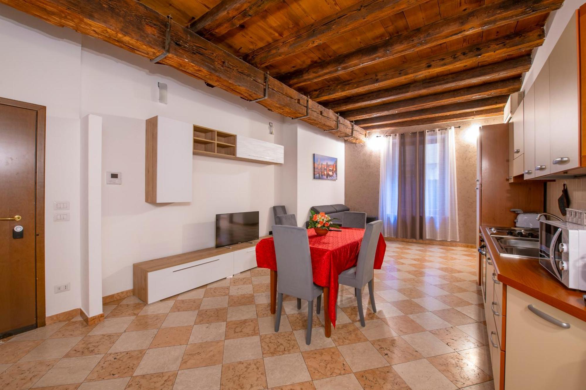 Arena Suite Mazzini Verona Esterno foto